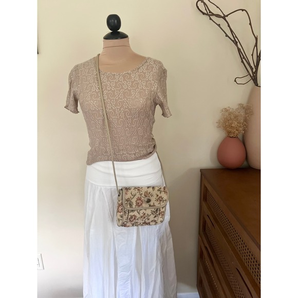 Vintage Handbags - Vintage 90s 80s Apri Floral Tapestry Crossbody Bag Purse